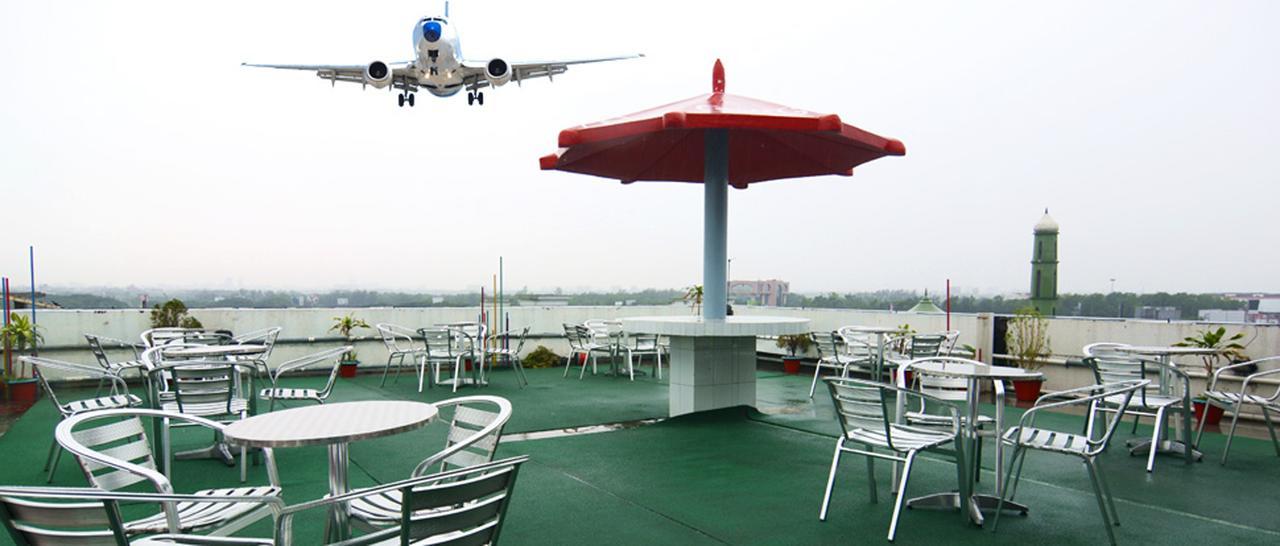 Holiday Xpress Dhaka Exterior photo